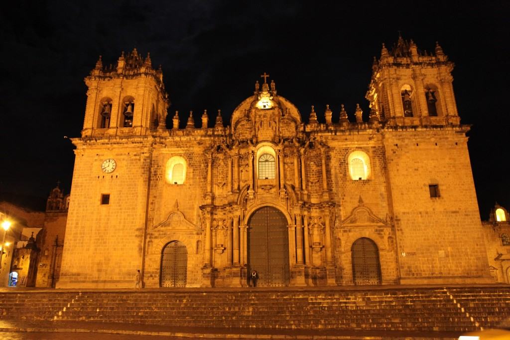 Куско-Перу, церковь