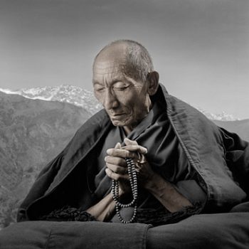 Старик с чётками, Тибет