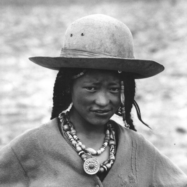 Девушка Тибета