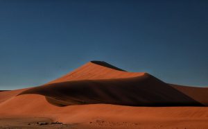Пустыня Намибии, песчаная гора