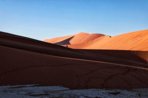 Рыжая пустыня в Намибии