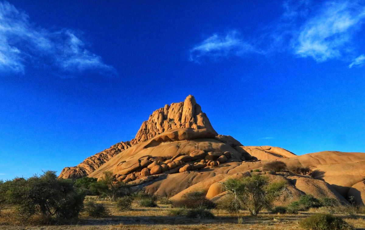 Вид на Гору-Шпицкоппе, Намибия