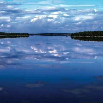 Русский север, Озёра, отражение облаков в воде