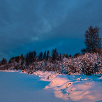 Восход в Рованиеми, снежный пейзаж